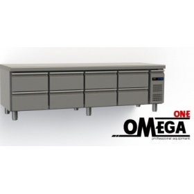 Kühltisch ohne Aggregat mit 8 Schubladen Abmessungen: 2045x700x640 mm GN 1/1 Serie 70